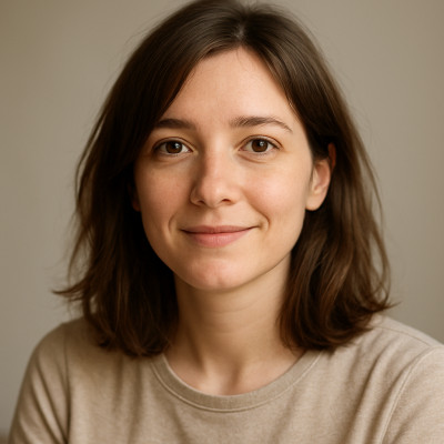 Mia H.